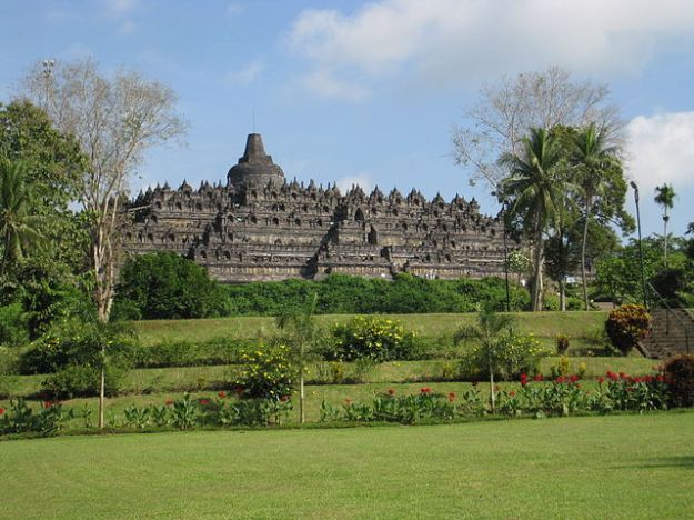 Borobudur, the single greatest remnant of the Srivijaya Empire.